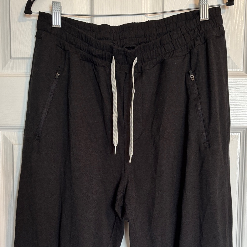 Vuori Black Sweatpants with White Drawstring